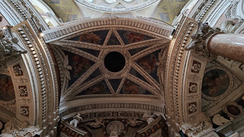 Interior de la Iglesia de San Lorenzo